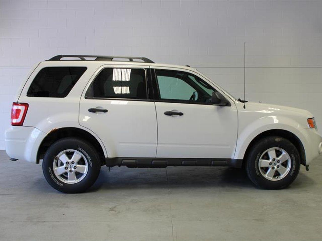 2011 Ford Escape -0