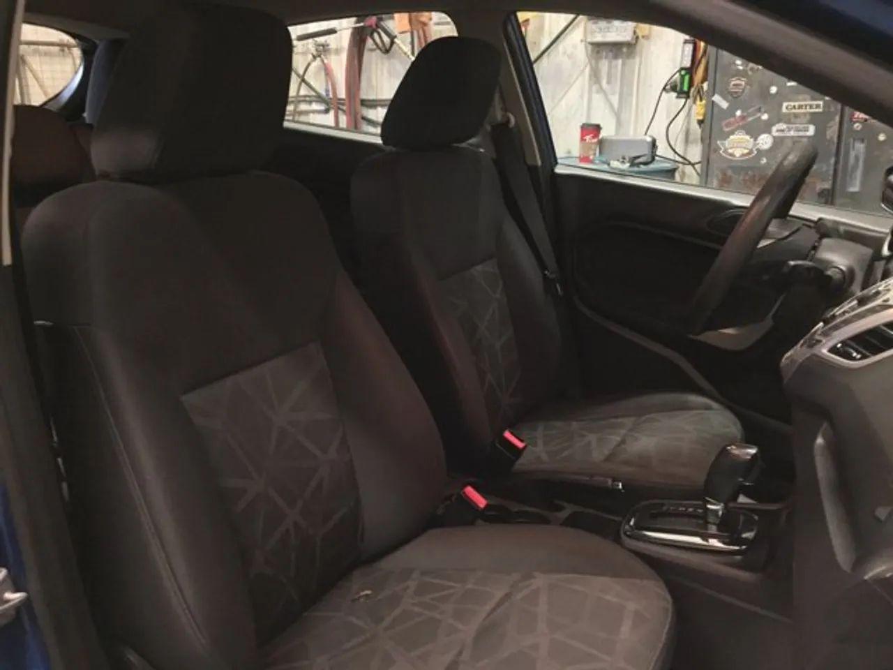 2011 Ford Fiesta SE-1