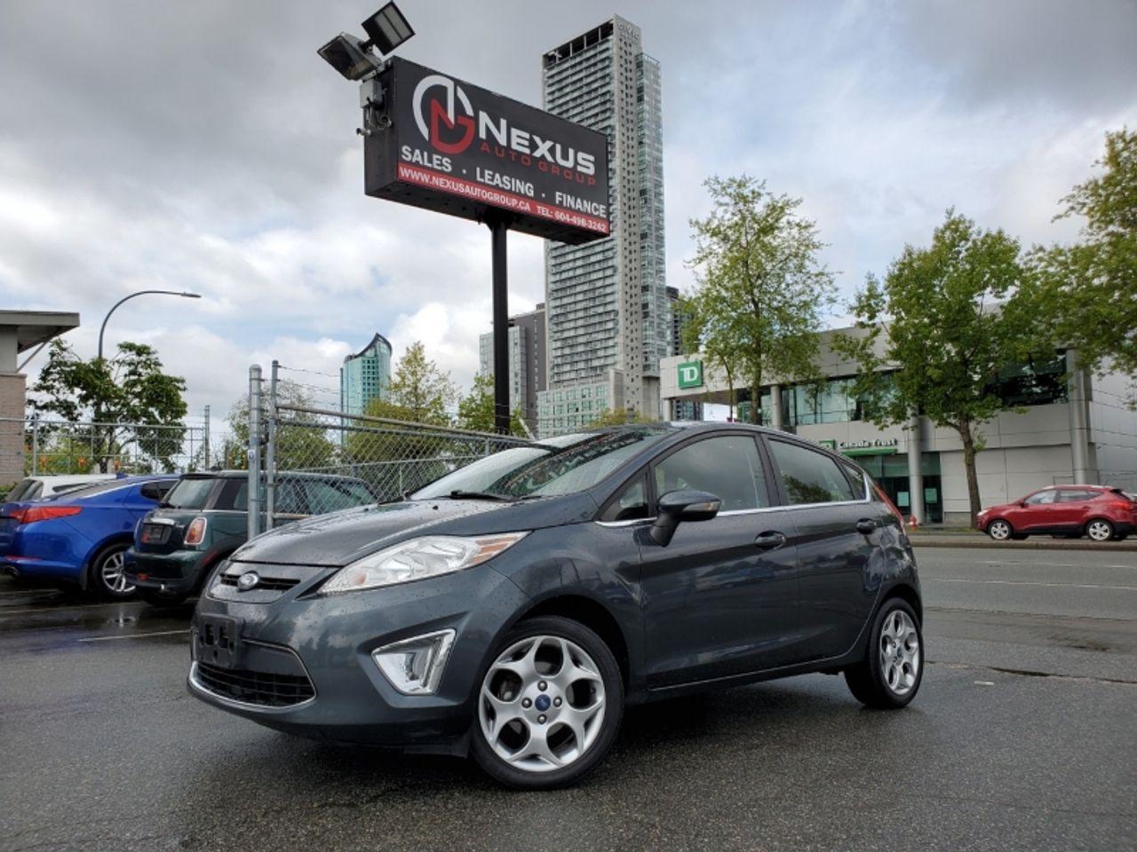 2011 Ford Fiesta SES-0