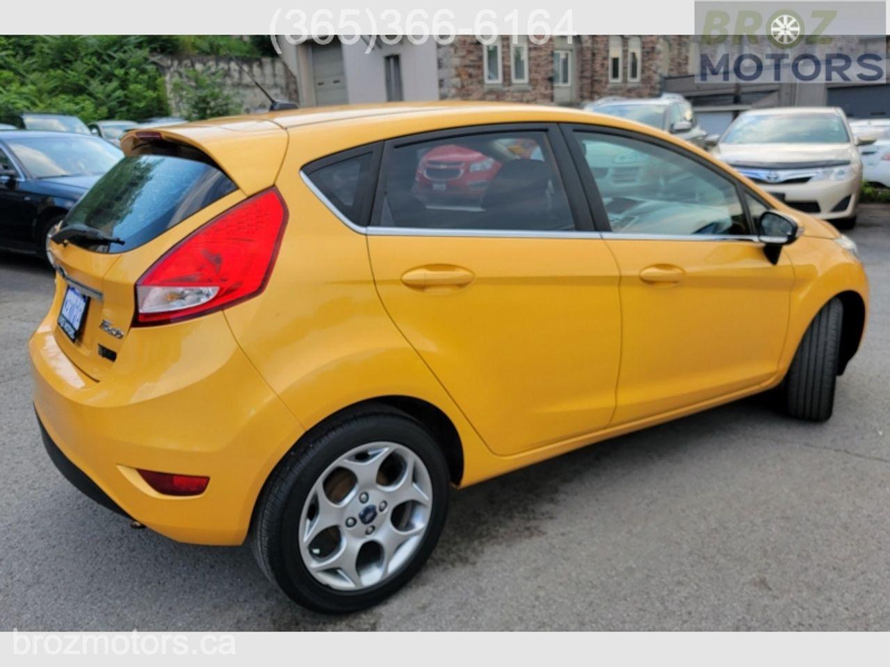 2011 Ford Fiesta SES-4