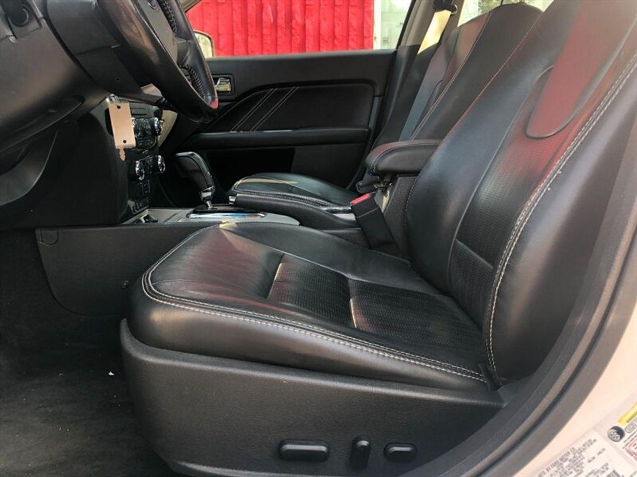 2011 Ford Fusion Sport-4