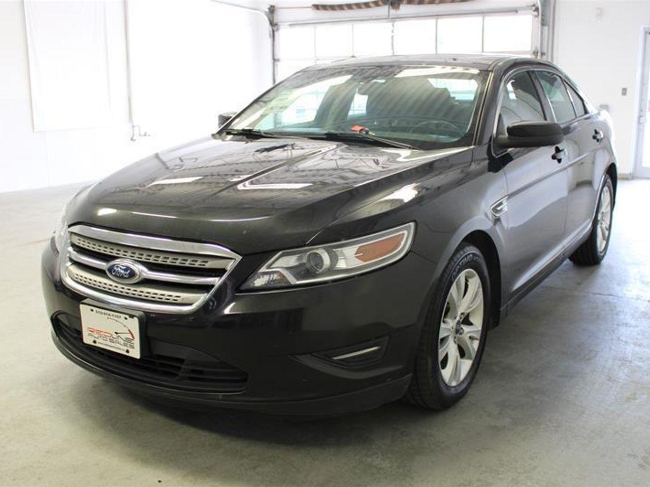 2011 Ford Taurus -4