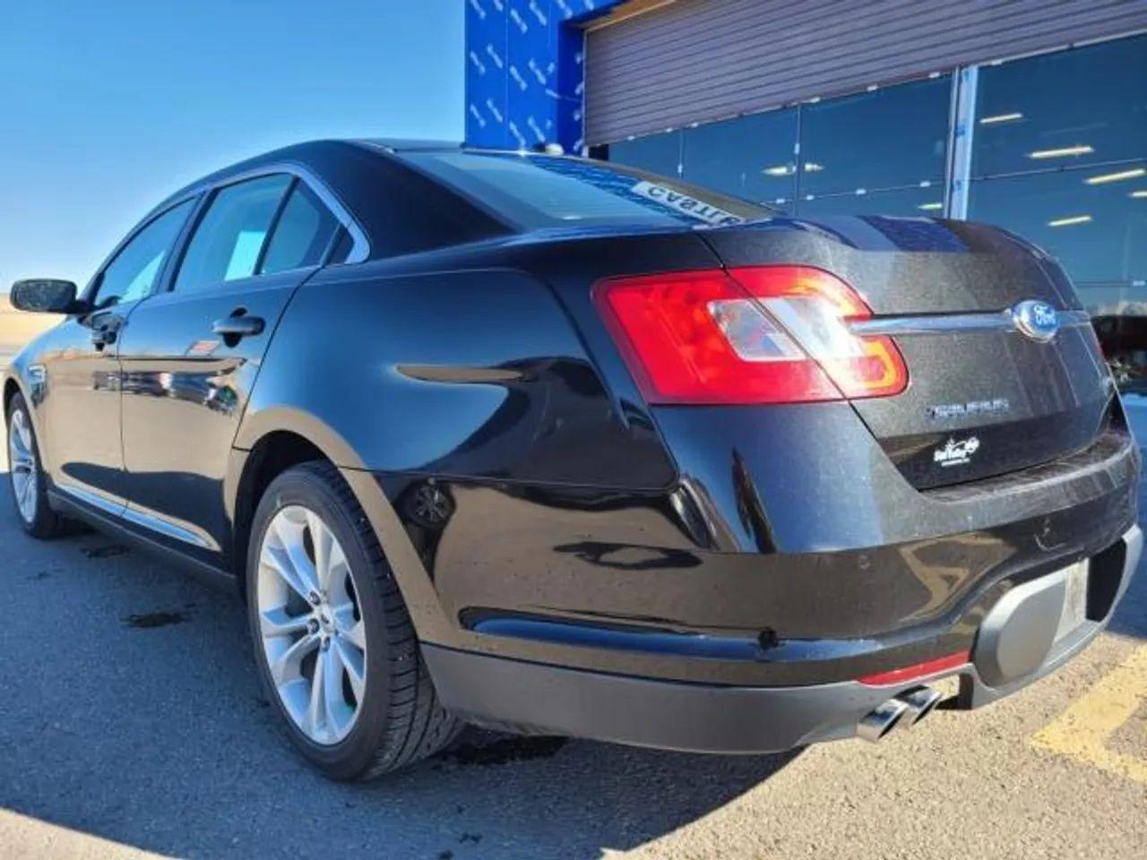2011 Ford Taurus SEL-3