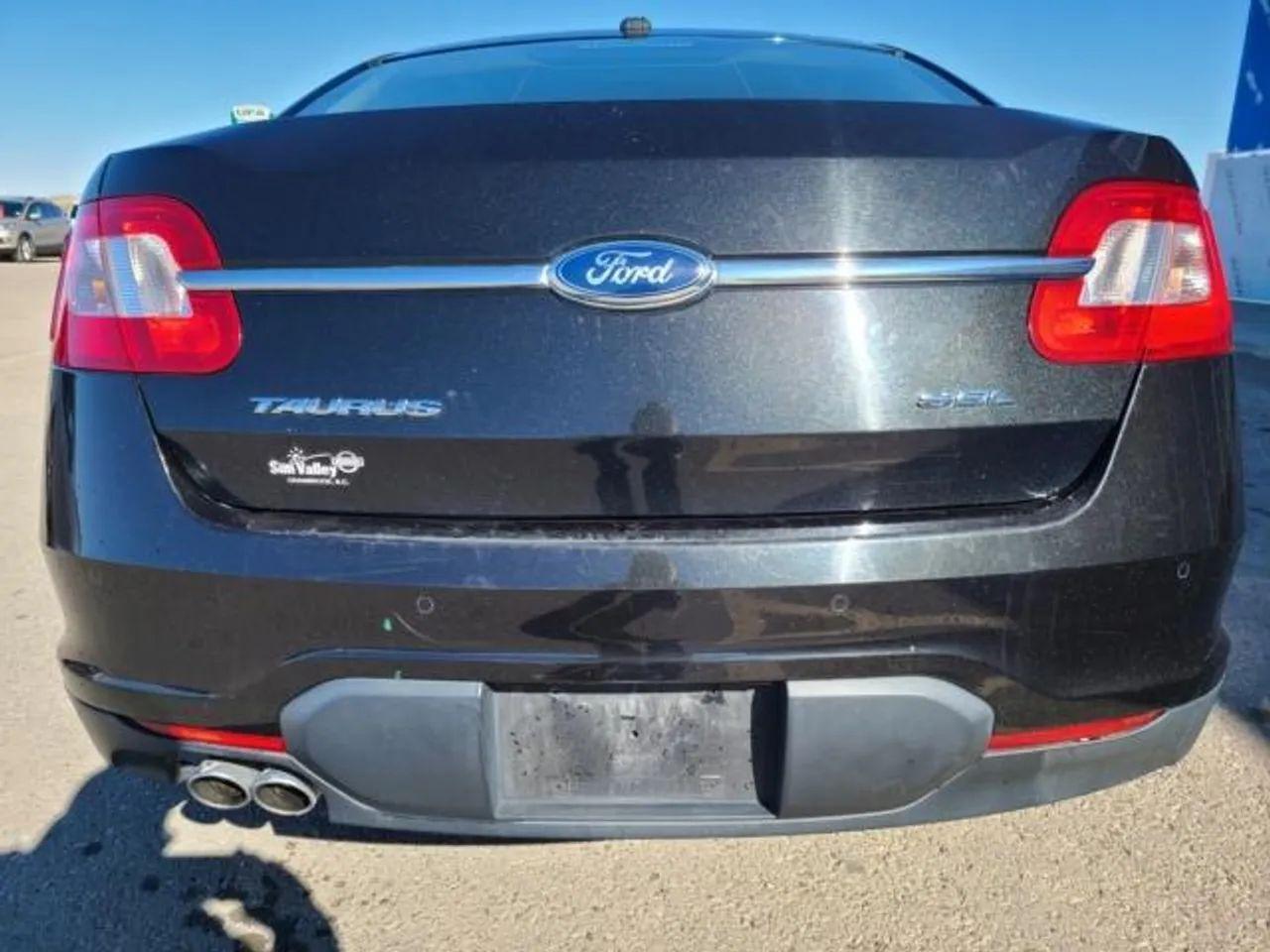 2011 Ford Taurus SEL-4