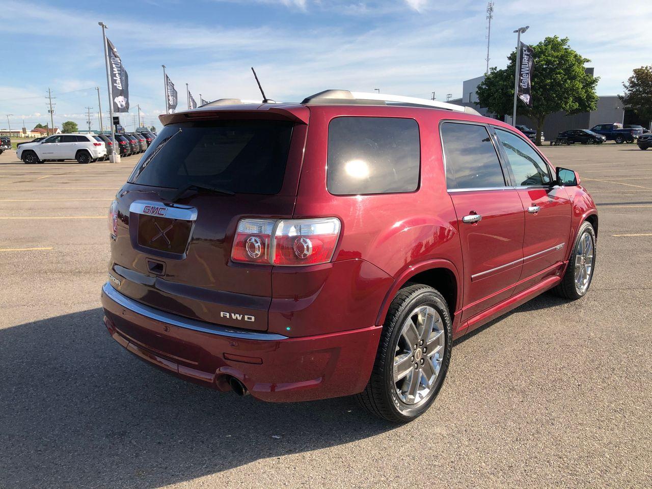 2011 GMC Acadia Denali-2