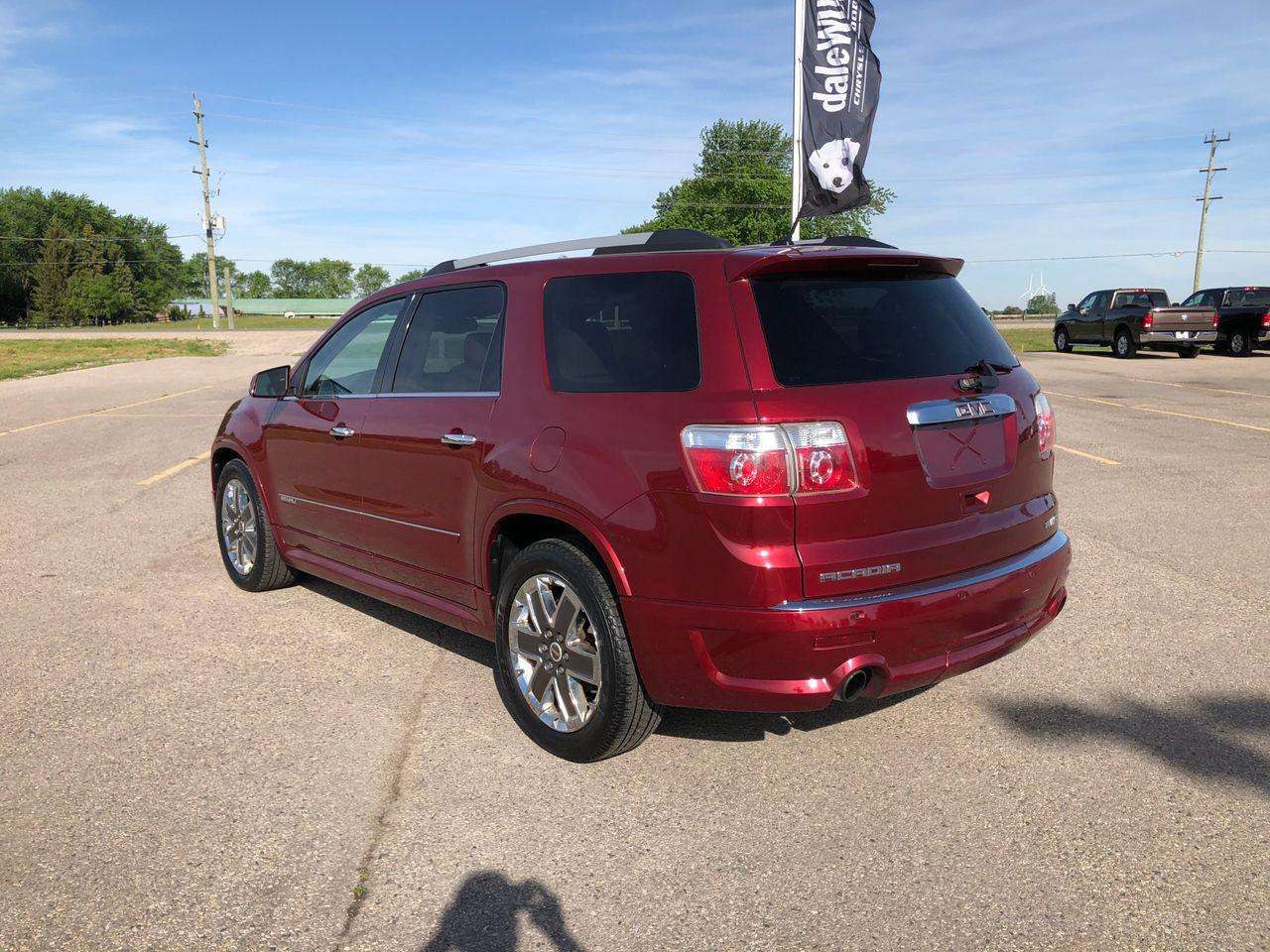 2011 GMC Acadia Denali-4