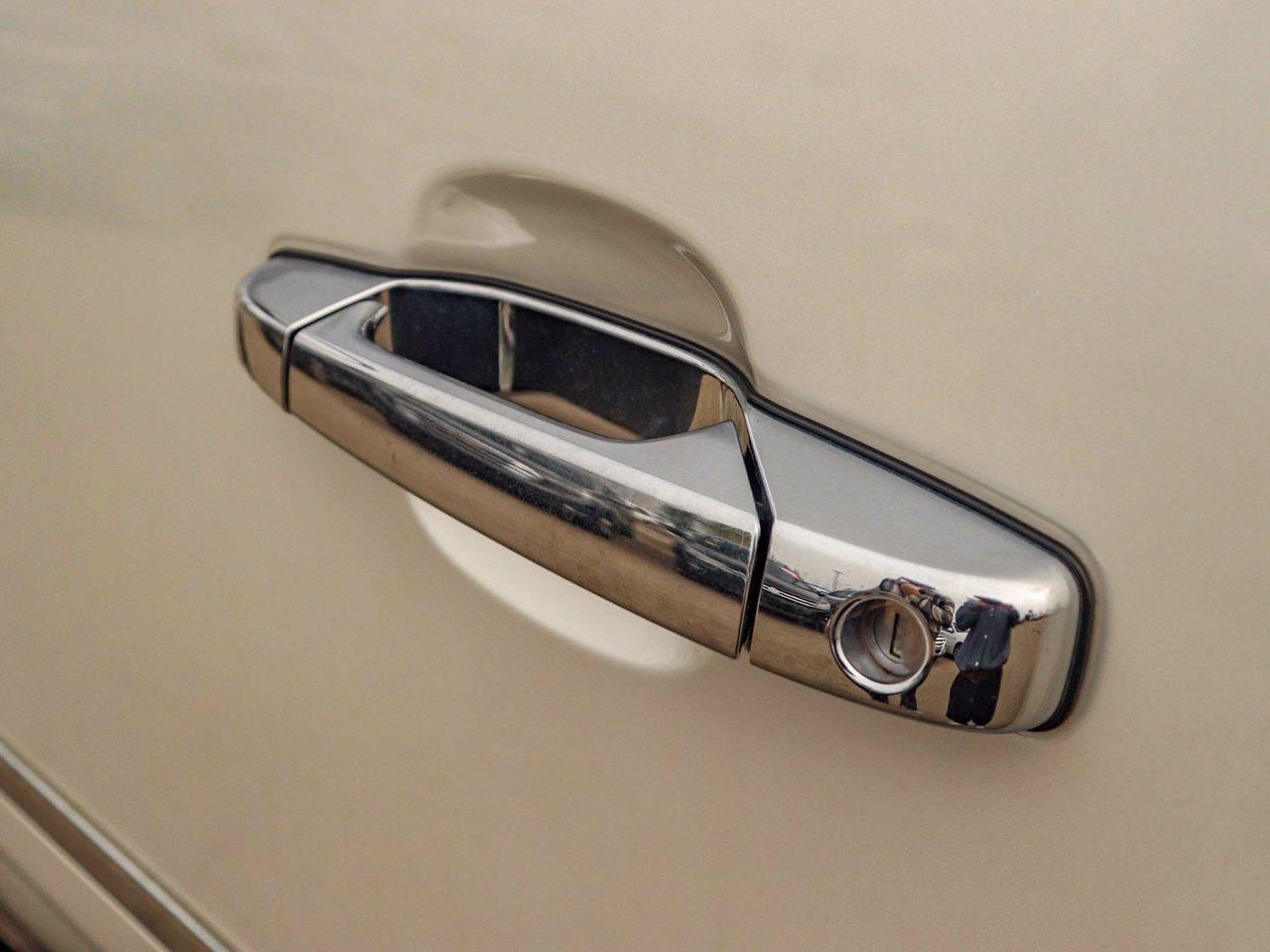 2011 GMC Yukon Denali-4