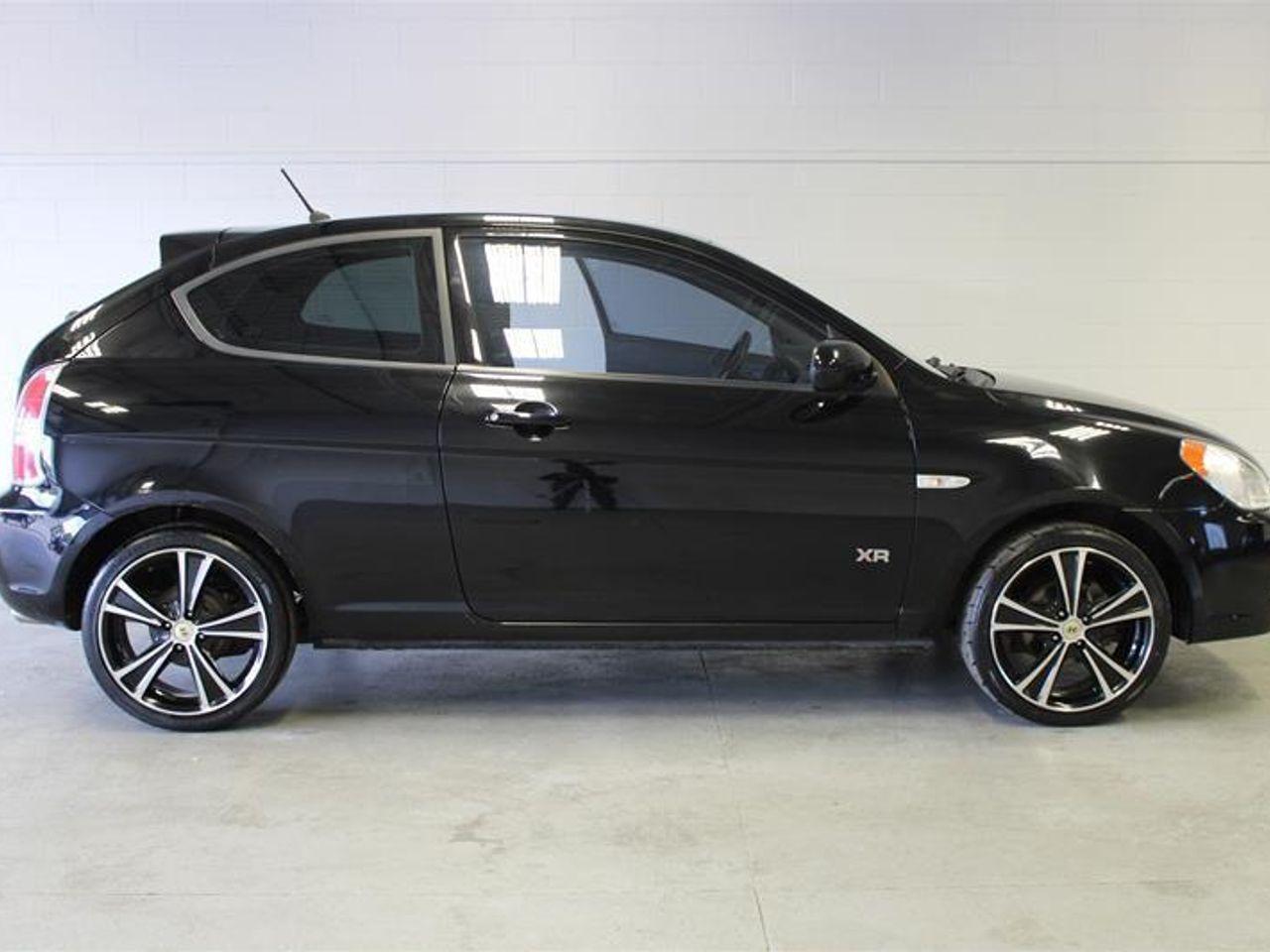 2011 Hyundai Accent -0