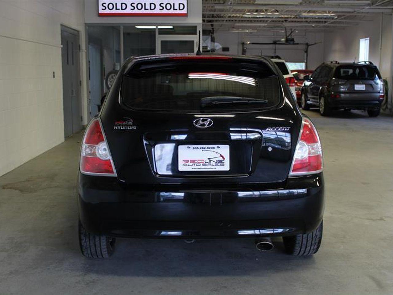 2011 Hyundai Accent -4