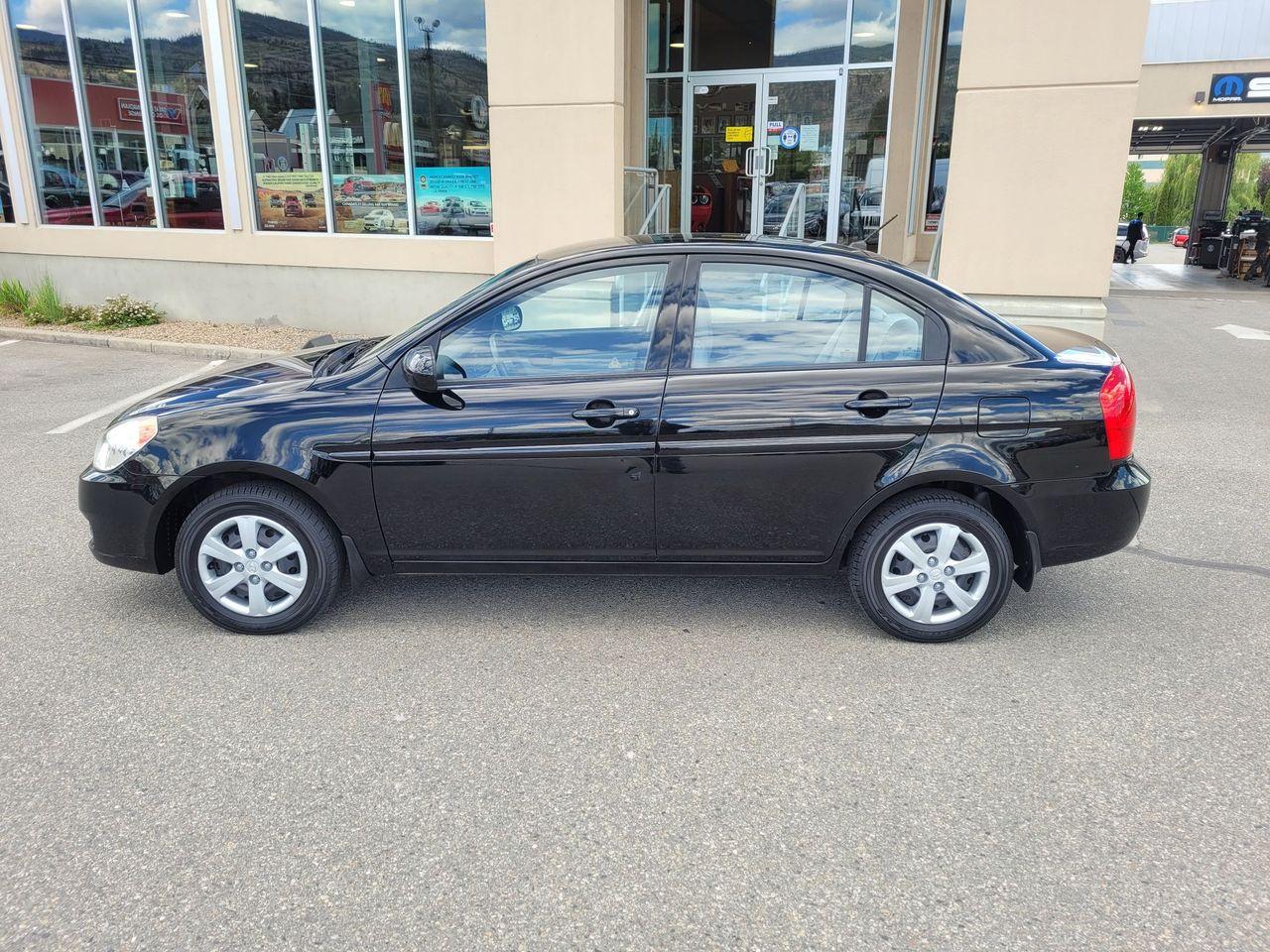 2011 Hyundai Accent GL-2