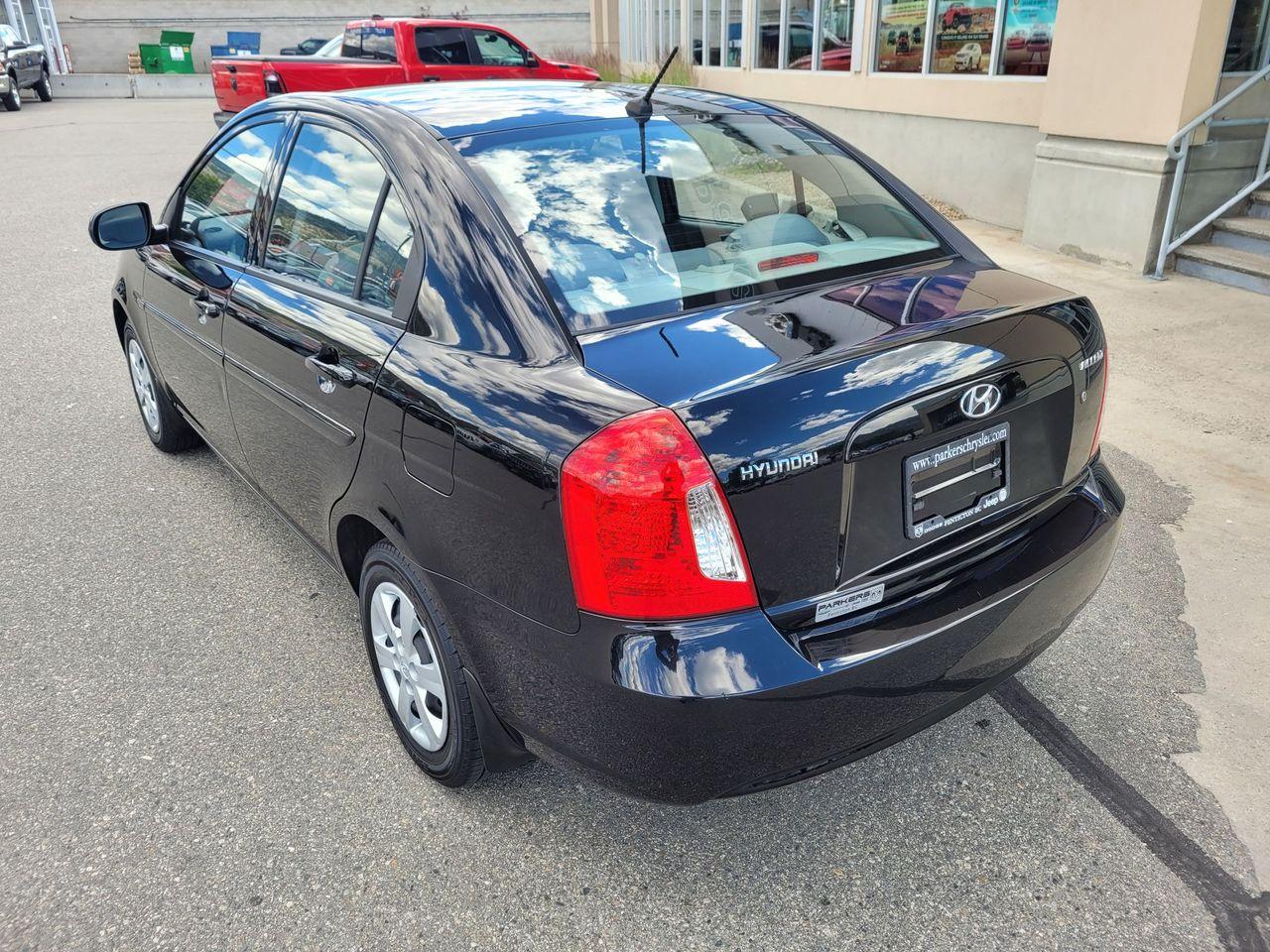 2011 Hyundai Accent GL-3