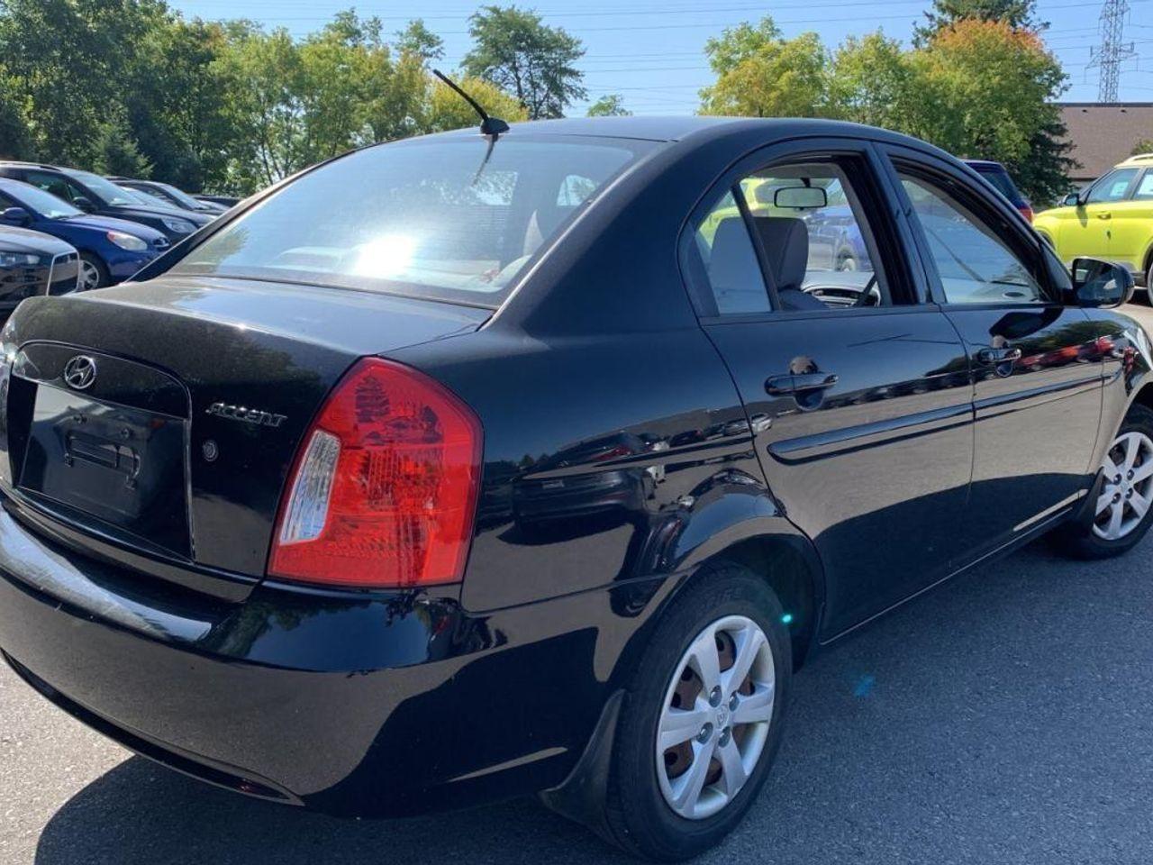 2011 Hyundai Accent GLS-4