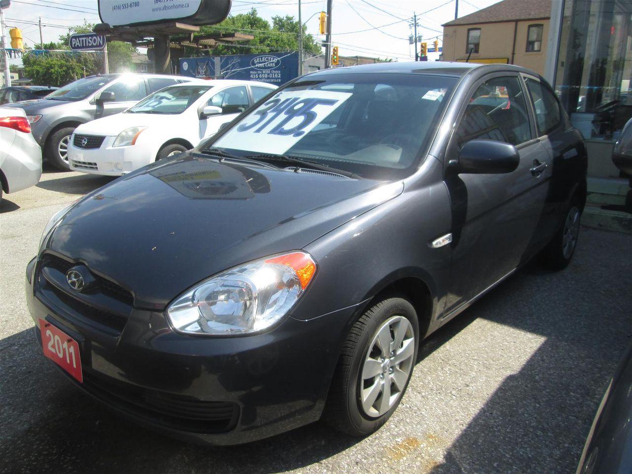 2011 Hyundai Accent SE-0