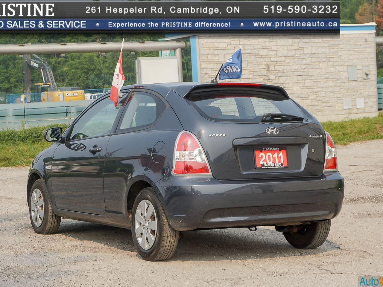 2011 Hyundai Accent SE-4