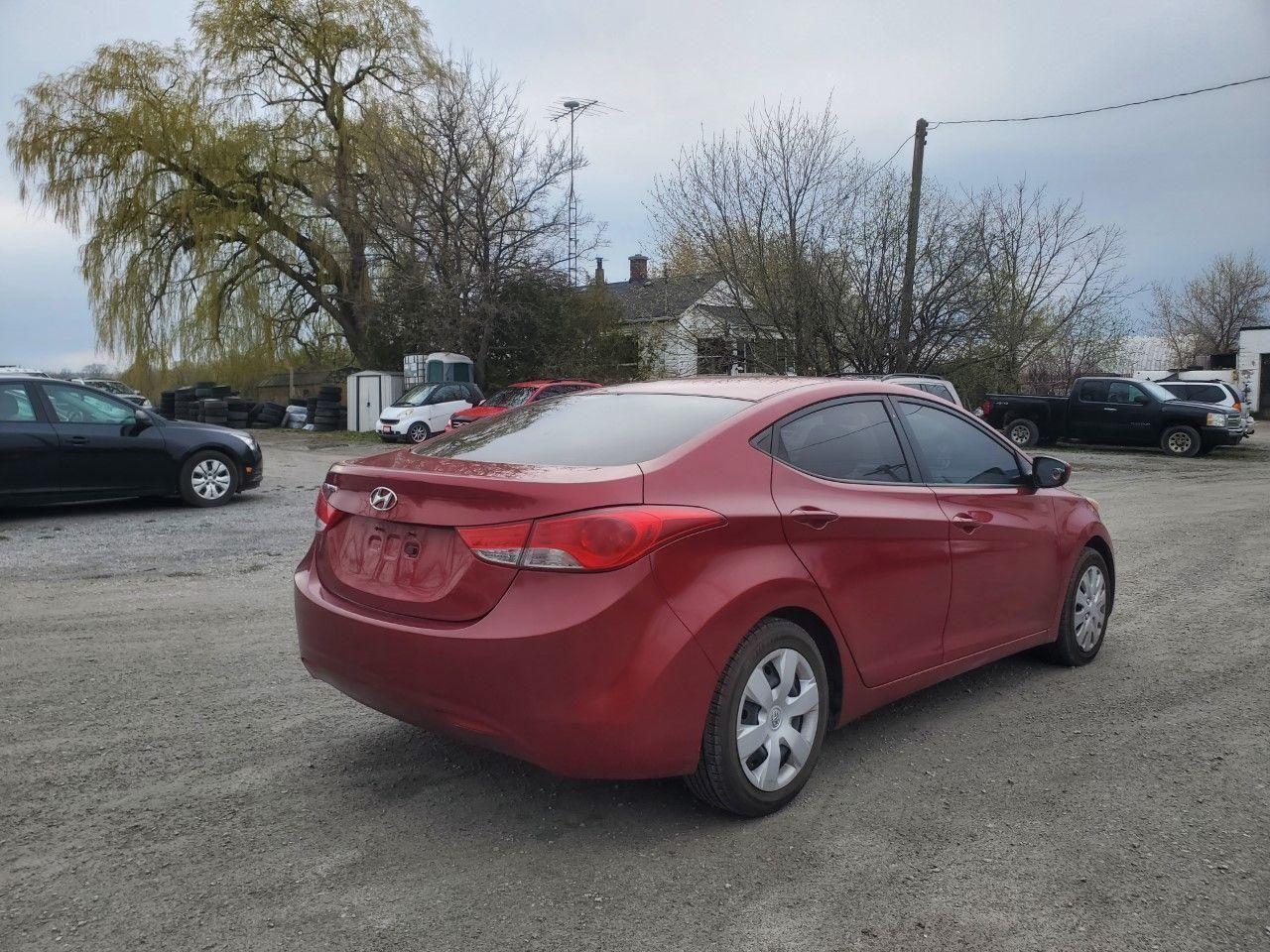 2011 Hyundai Elantra GLS-2