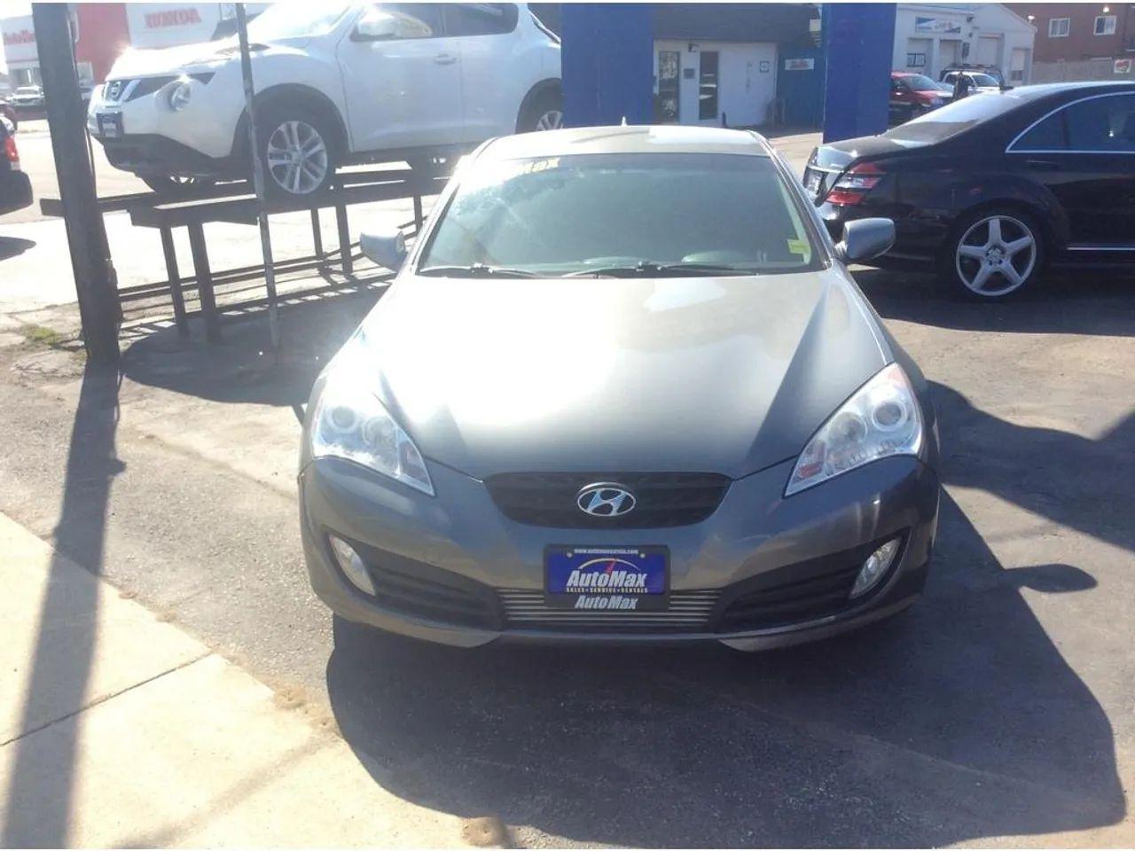2011 Hyundai Genesis -1