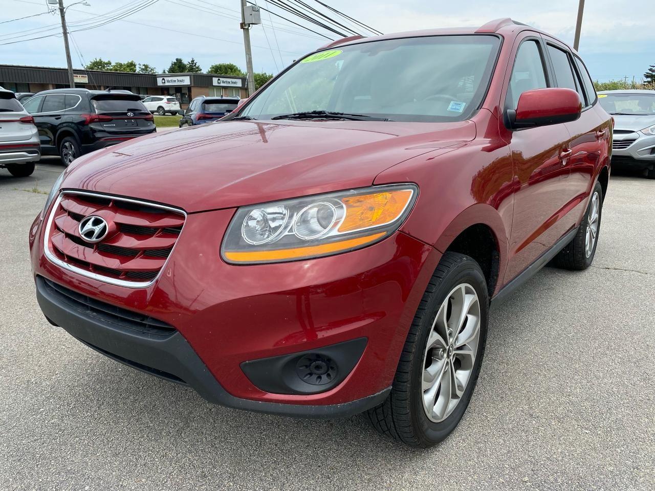 2011 Hyundai Santa Fe GL-2