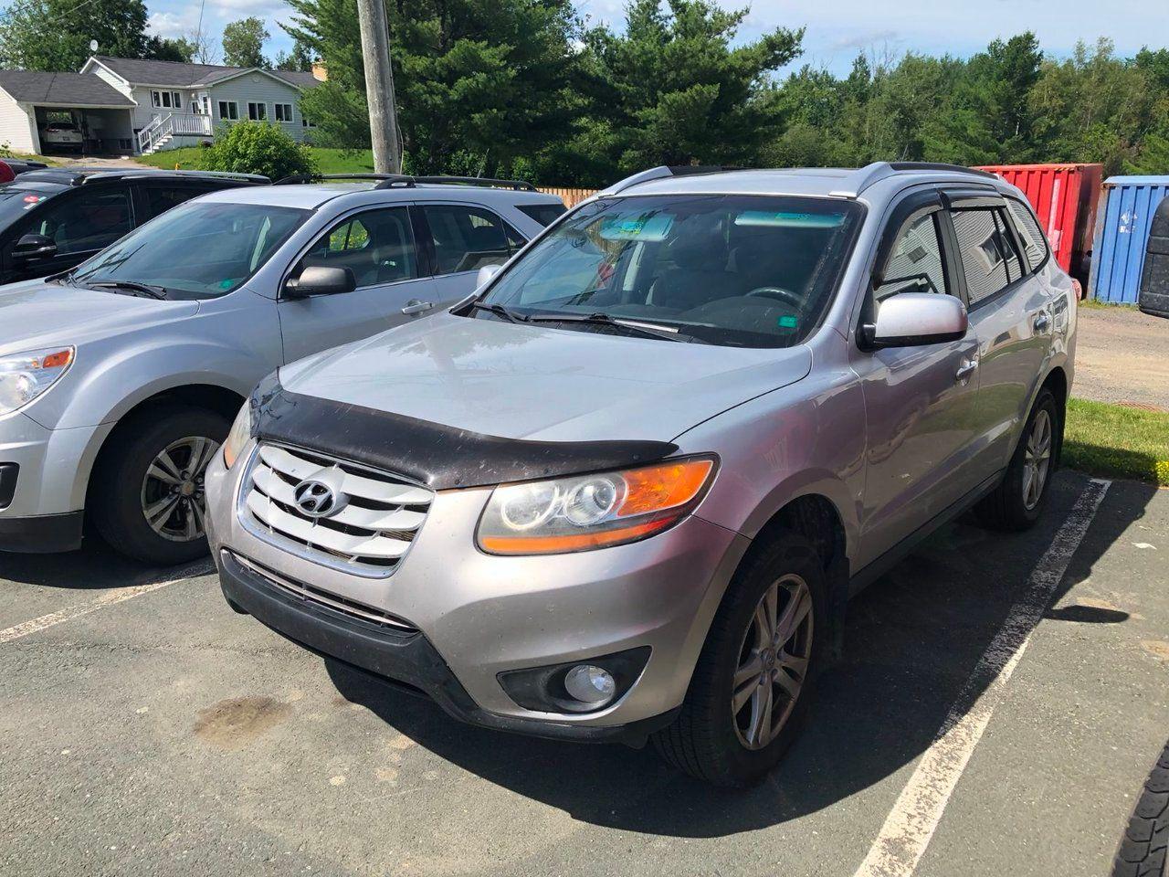 2011 Hyundai Santa Fe Premium-1
