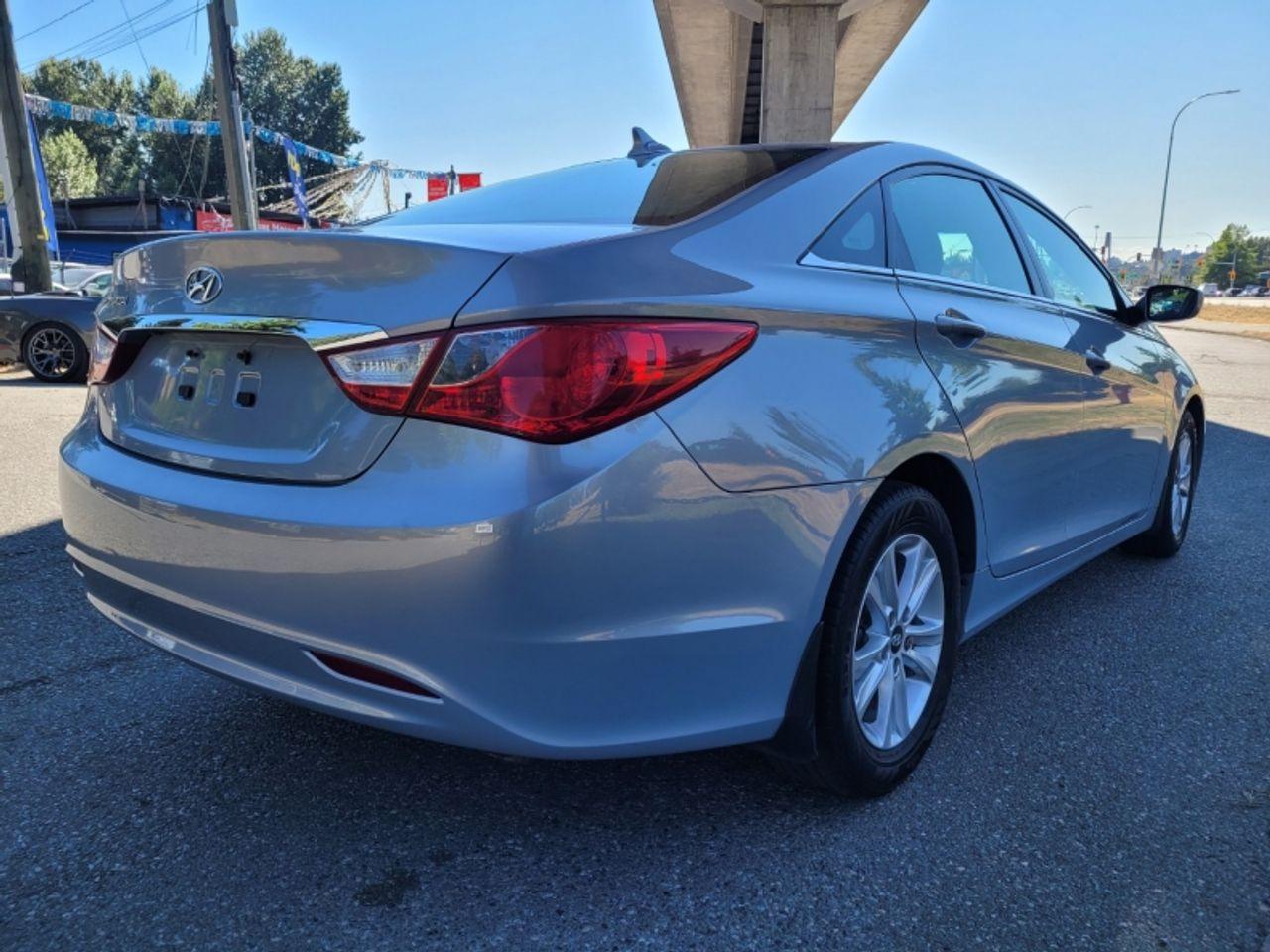 2011 Hyundai Sonata GLS-4