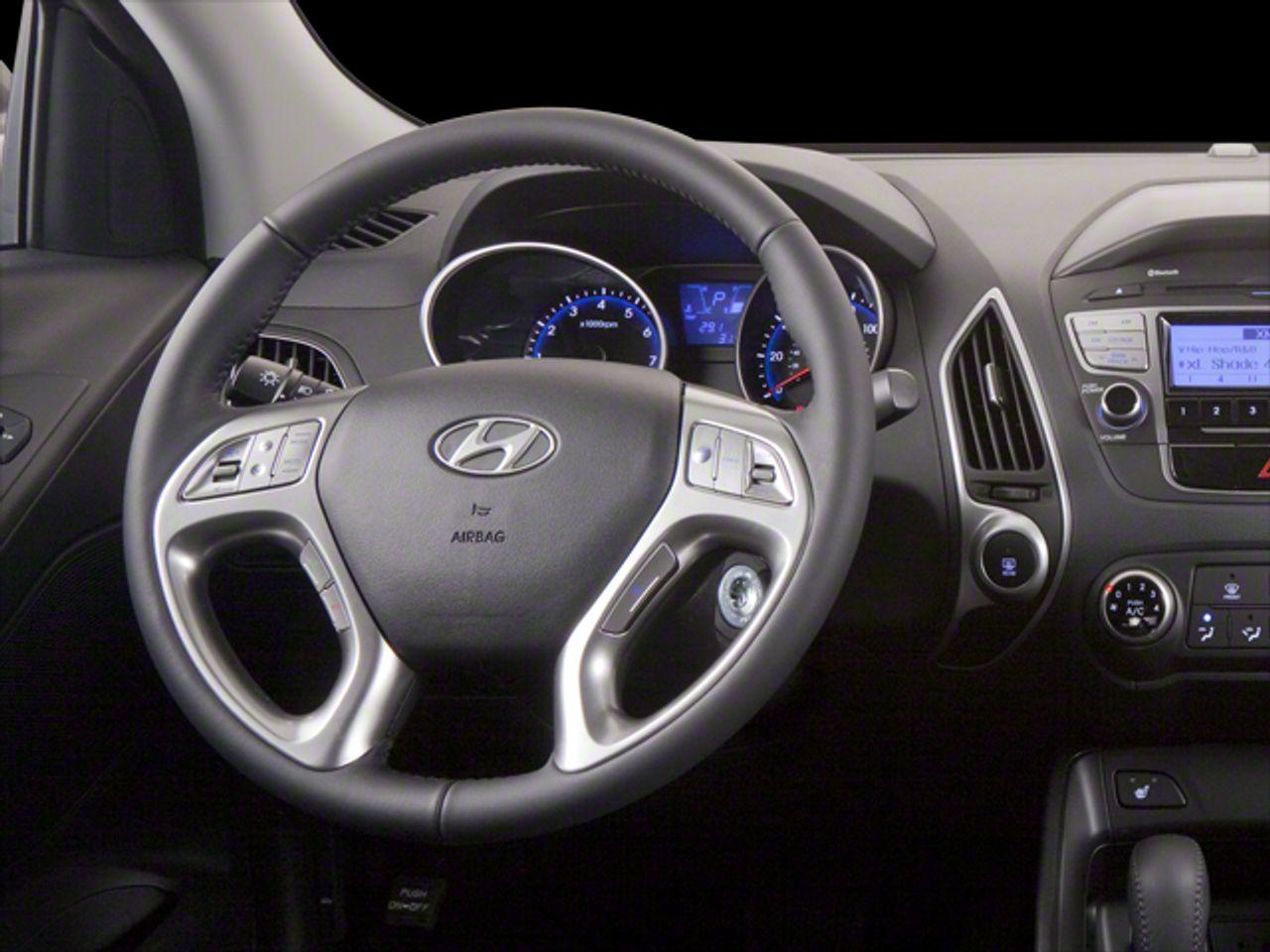 2011 Hyundai Tucson GL-3