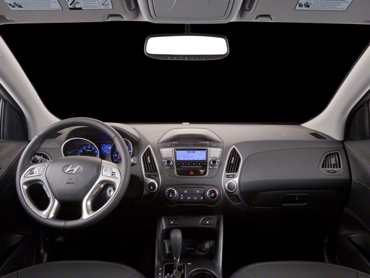 2011 Hyundai Tucson GL-4