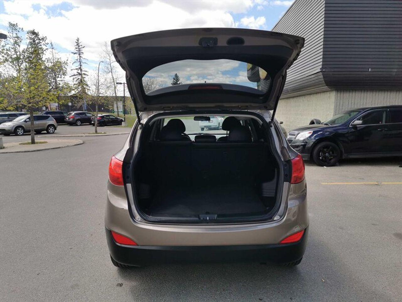 2011 Hyundai Tucson GLS-4