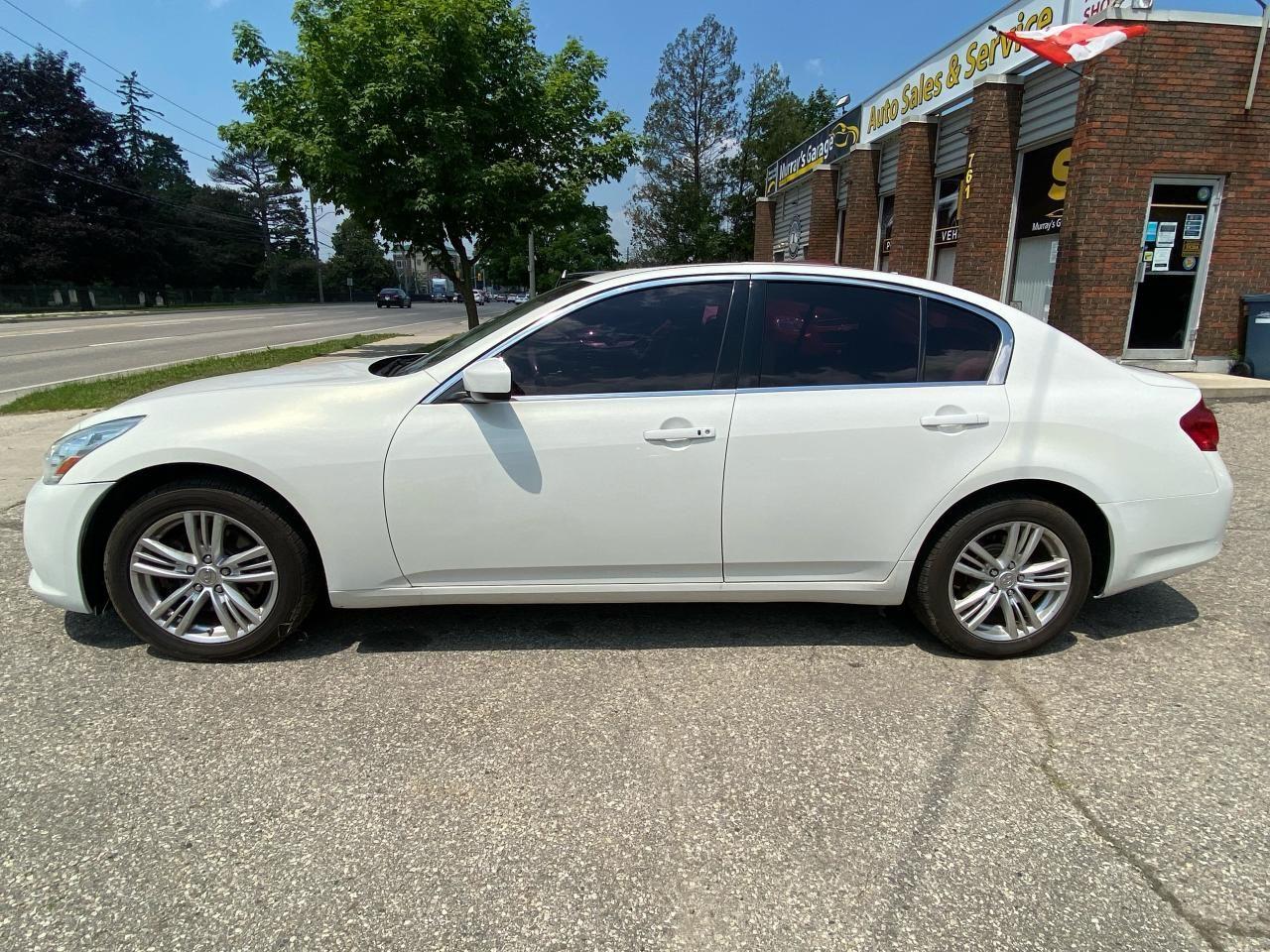 2011 Infiniti G -1