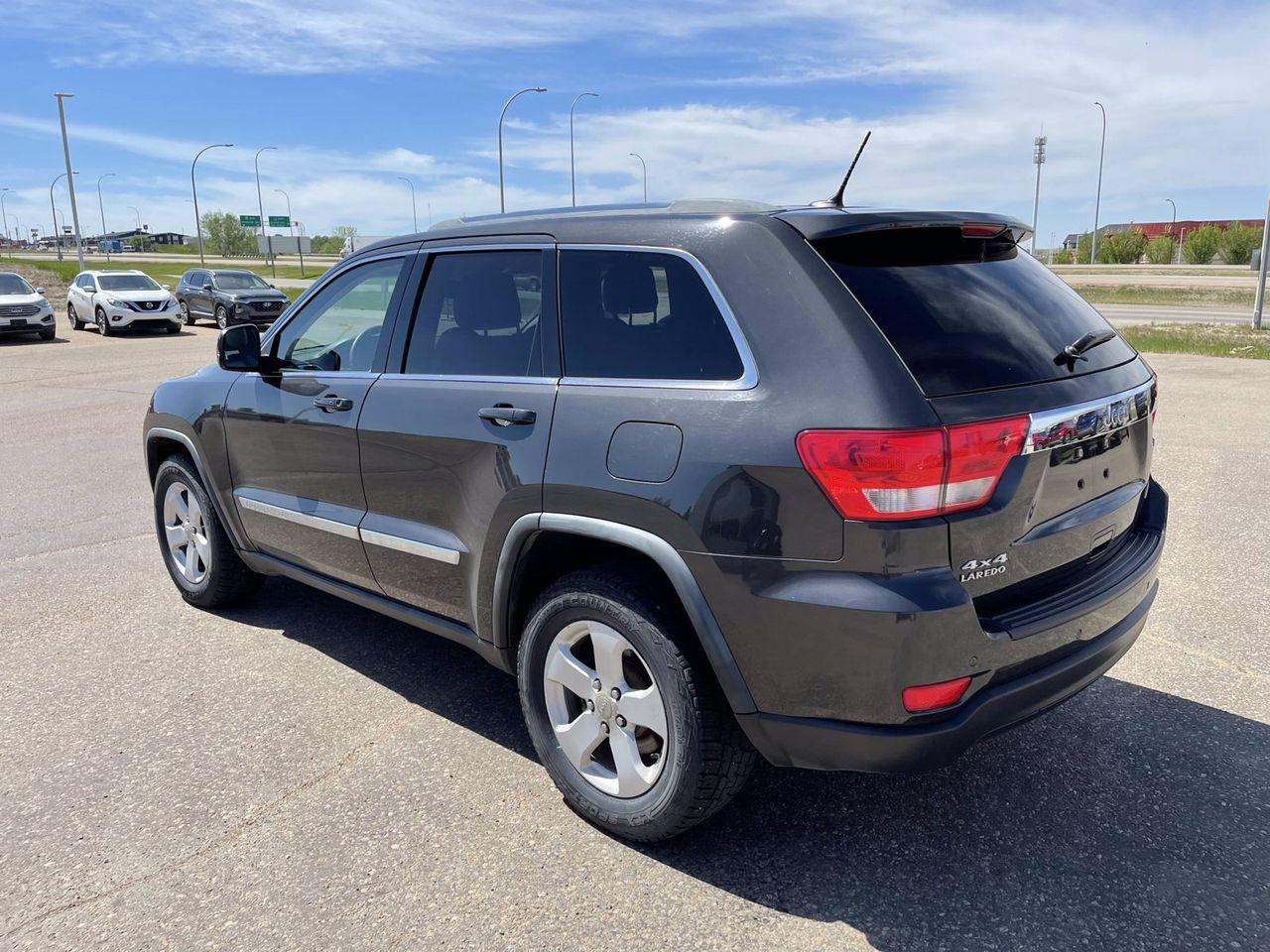 2011 Jeep Grand Cherokee -4