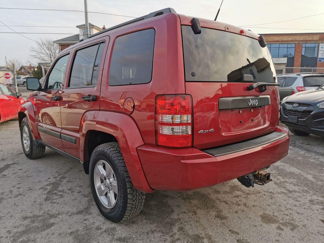 2011 Jeep Liberty -2