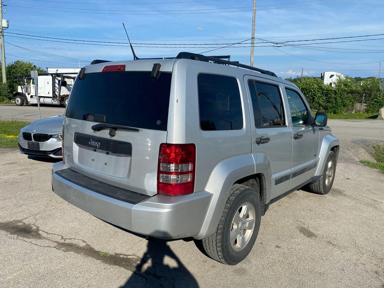 2011 Jeep Liberty -4