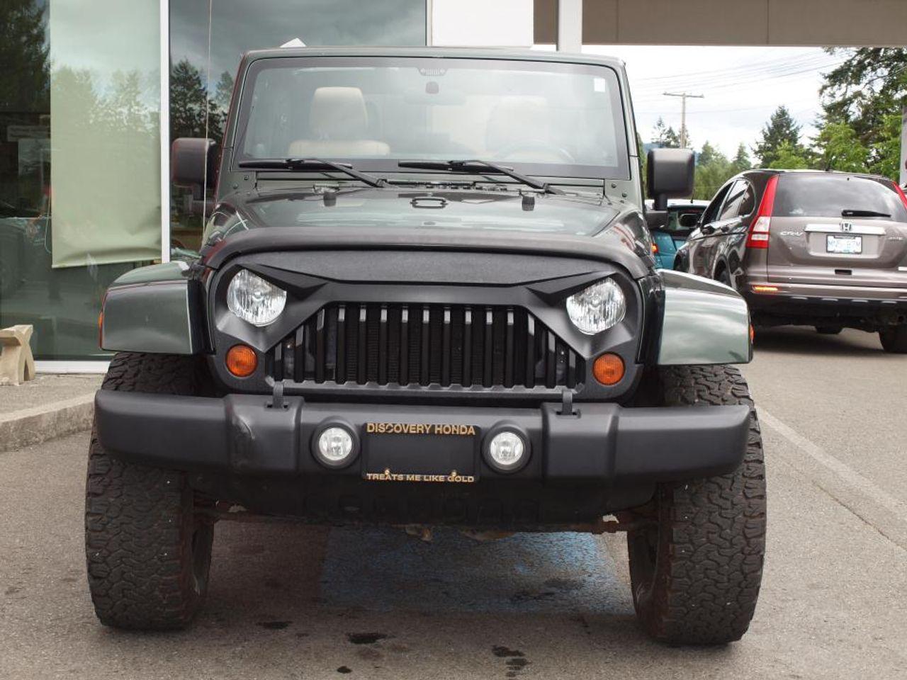 2011 Jeep Wrangler -2
