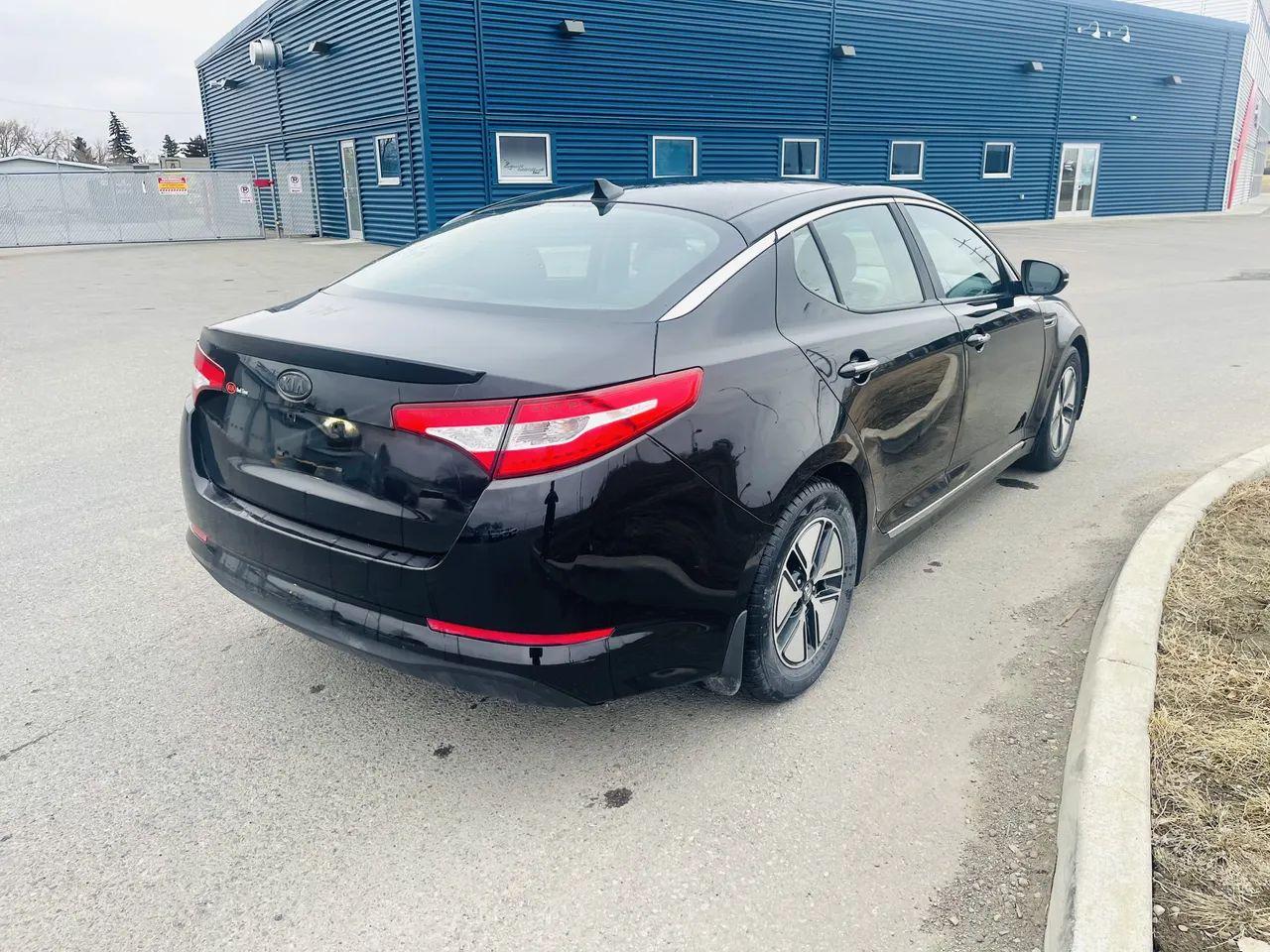 2011 Kia Optima Hybrid-3