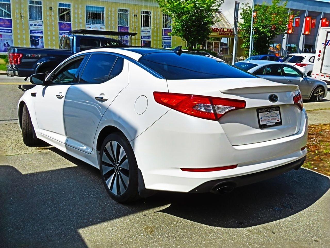 2011 Kia Optima SX Turbo-3