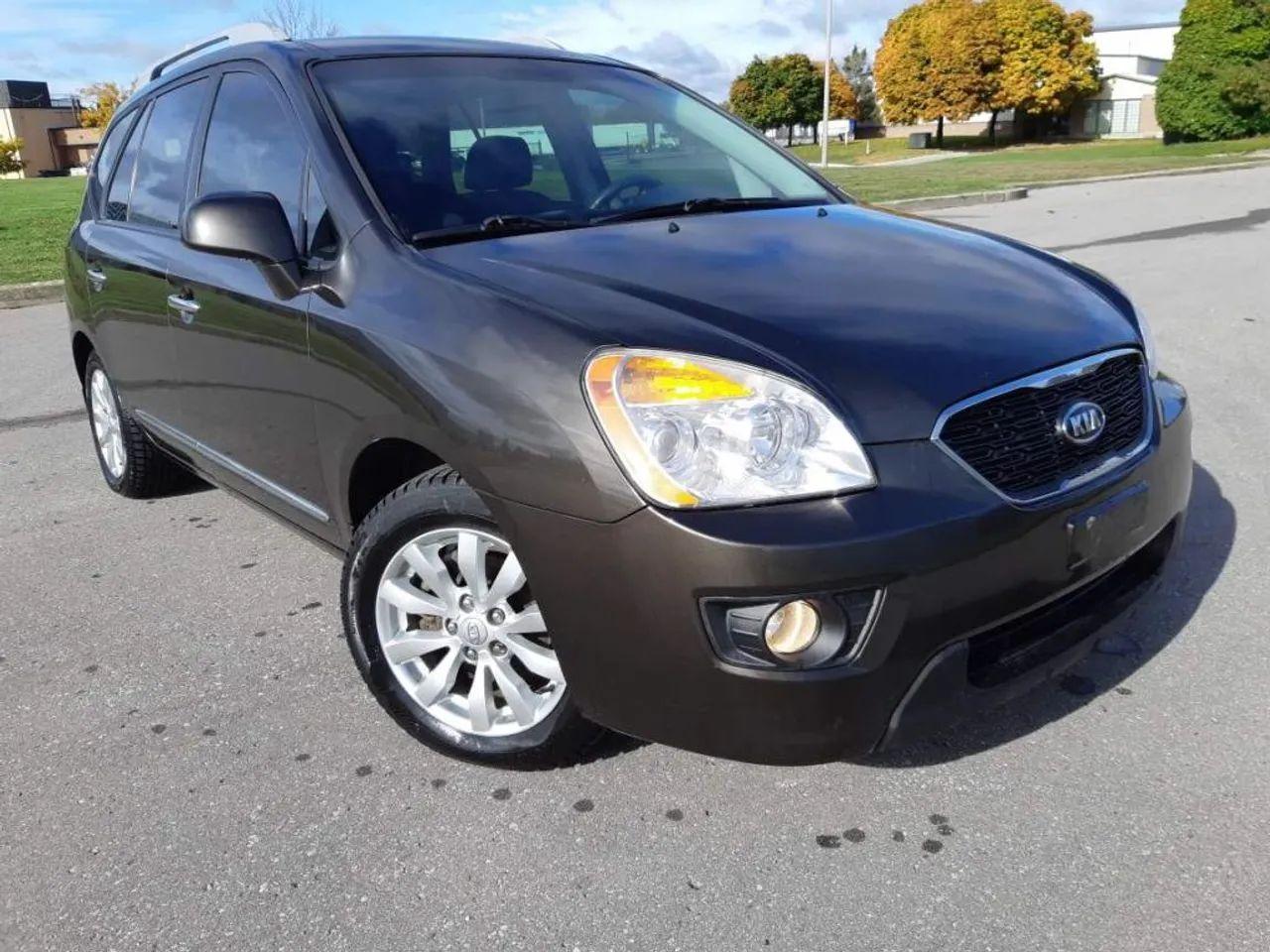 2011 Kia Rondo LX V6-3