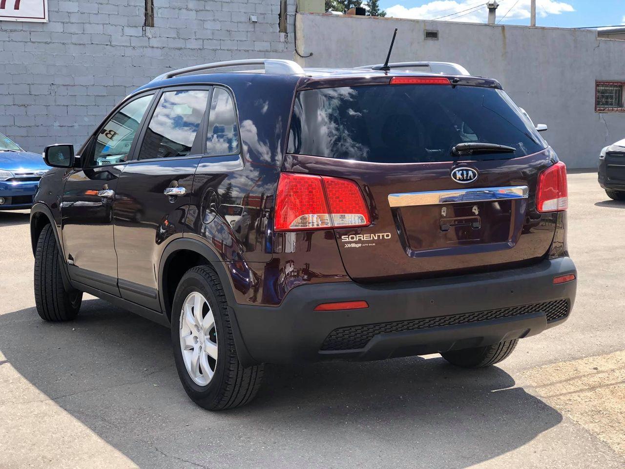 2011 Kia Sorento LX-3