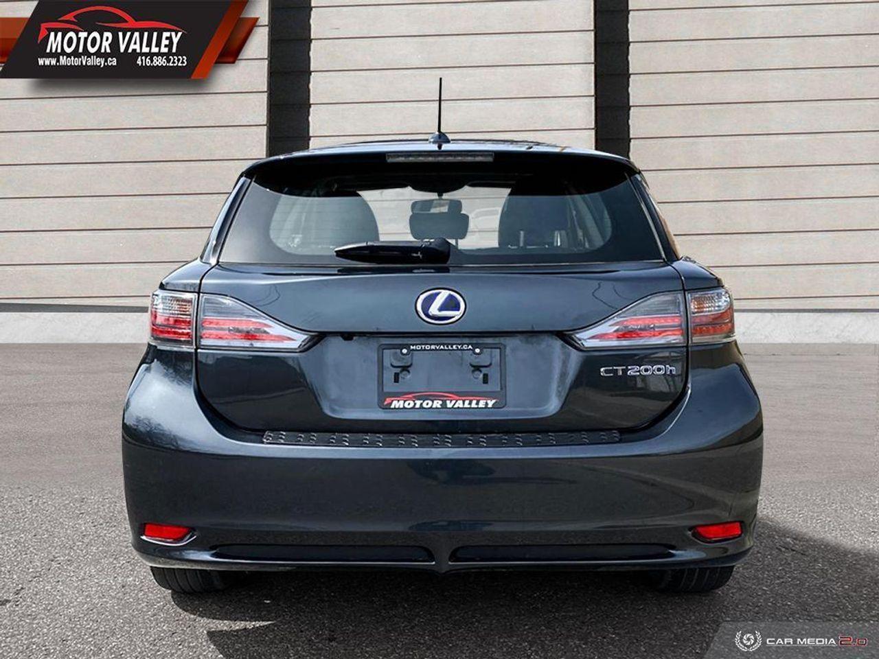 2011 Lexus CT 200h -4