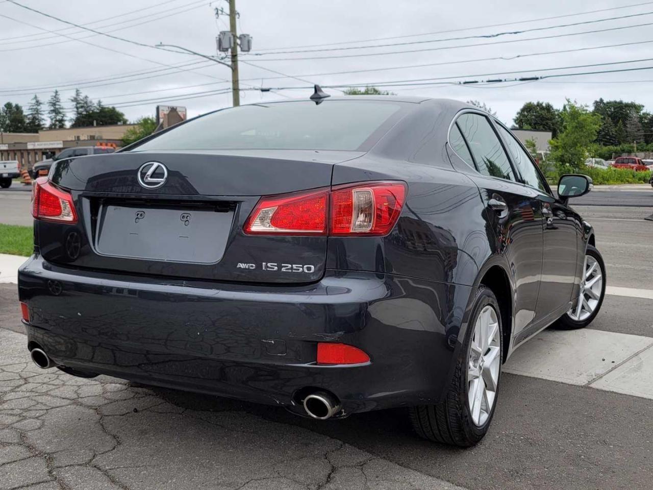 2011 Lexus IS -3