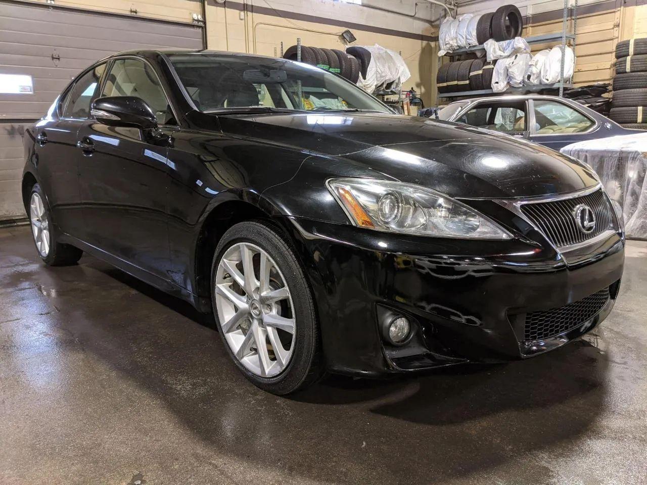 2011 Lexus IS Premium-2