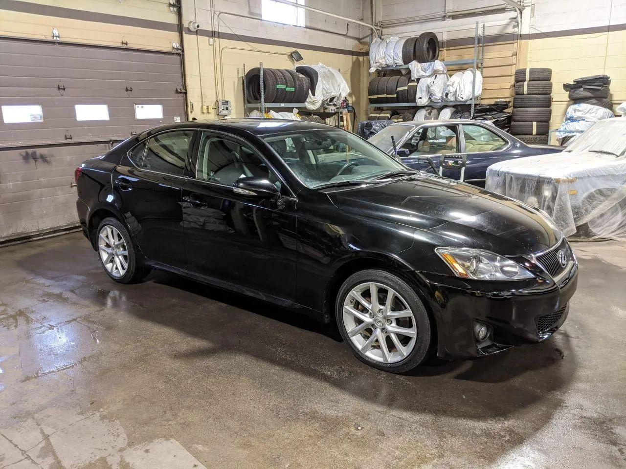 2011 Lexus IS Premium-3