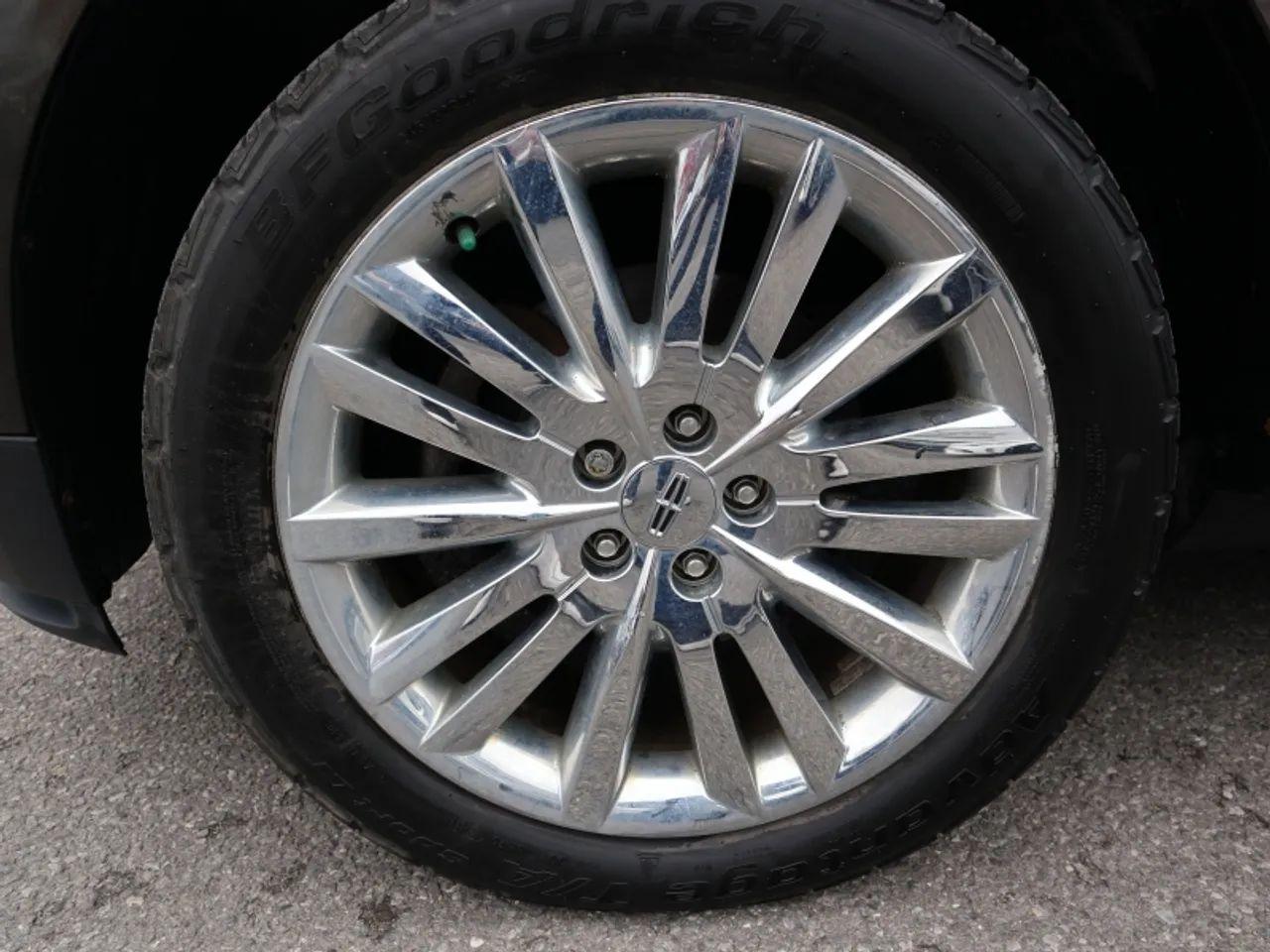 2011 Lincoln MKX Base-4
