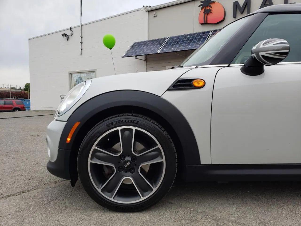 2011 MINI Clubman Base-4