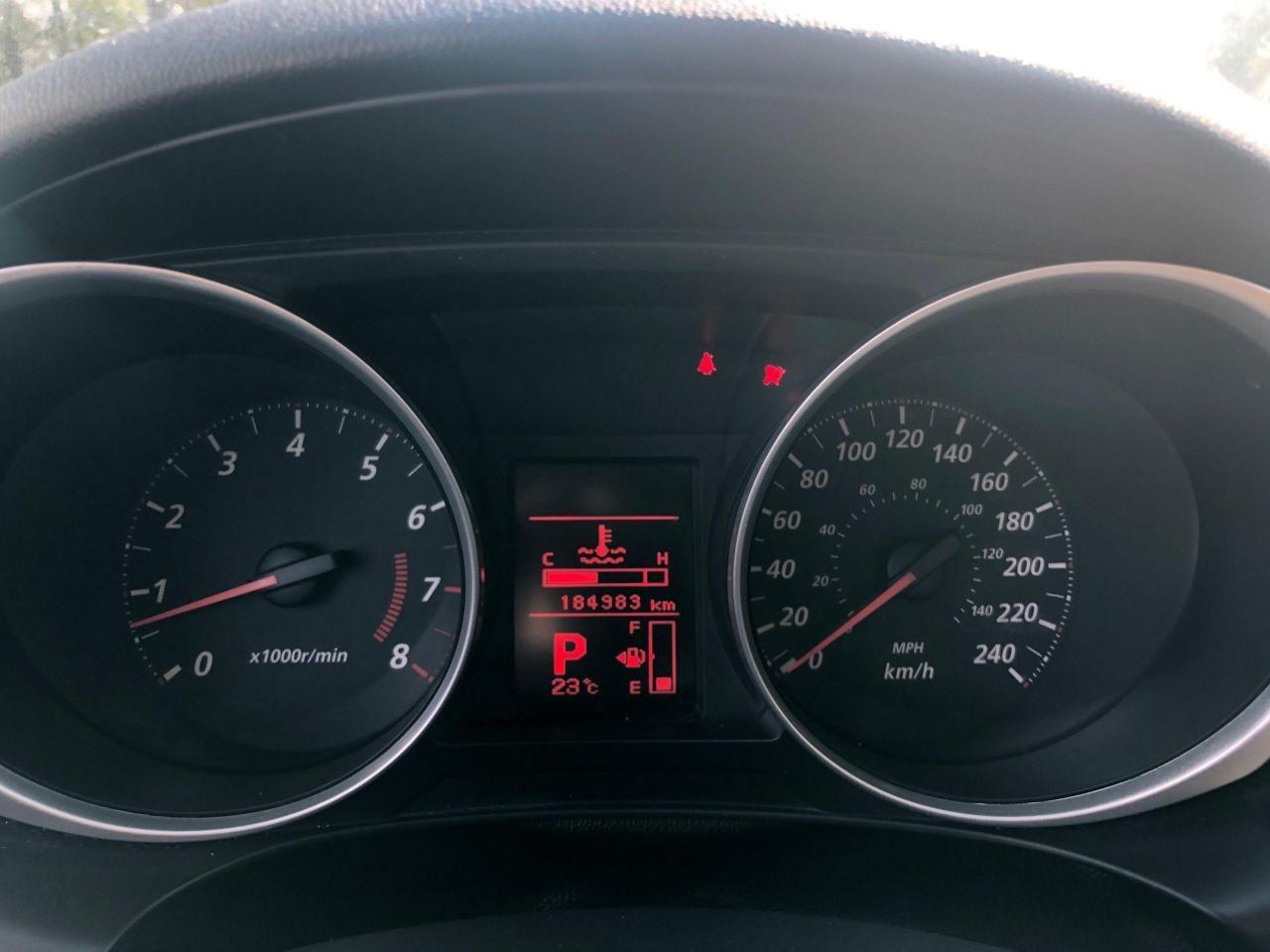 2011 Mitsubishi RVR SE-1