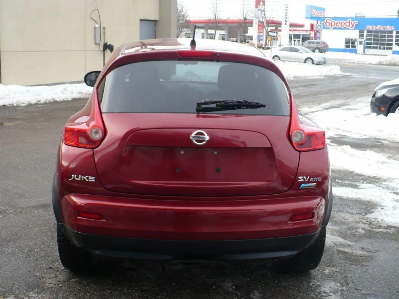 2011 Nissan Juke S-4