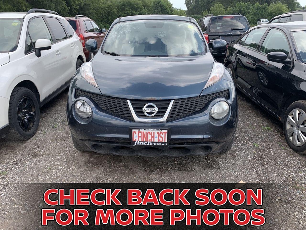 2011 Nissan Juke SV-0