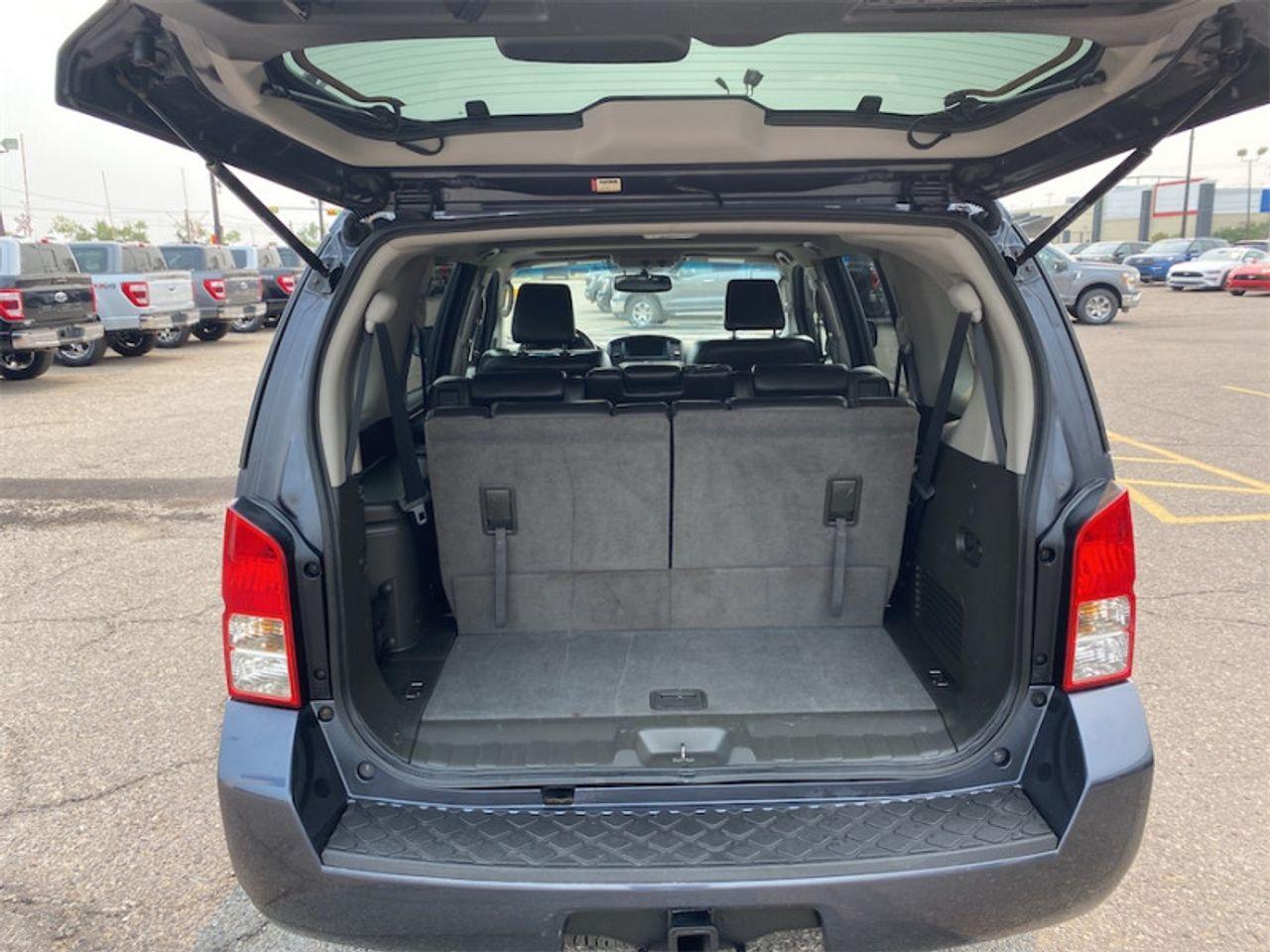 2011 Nissan Pathfinder S-4