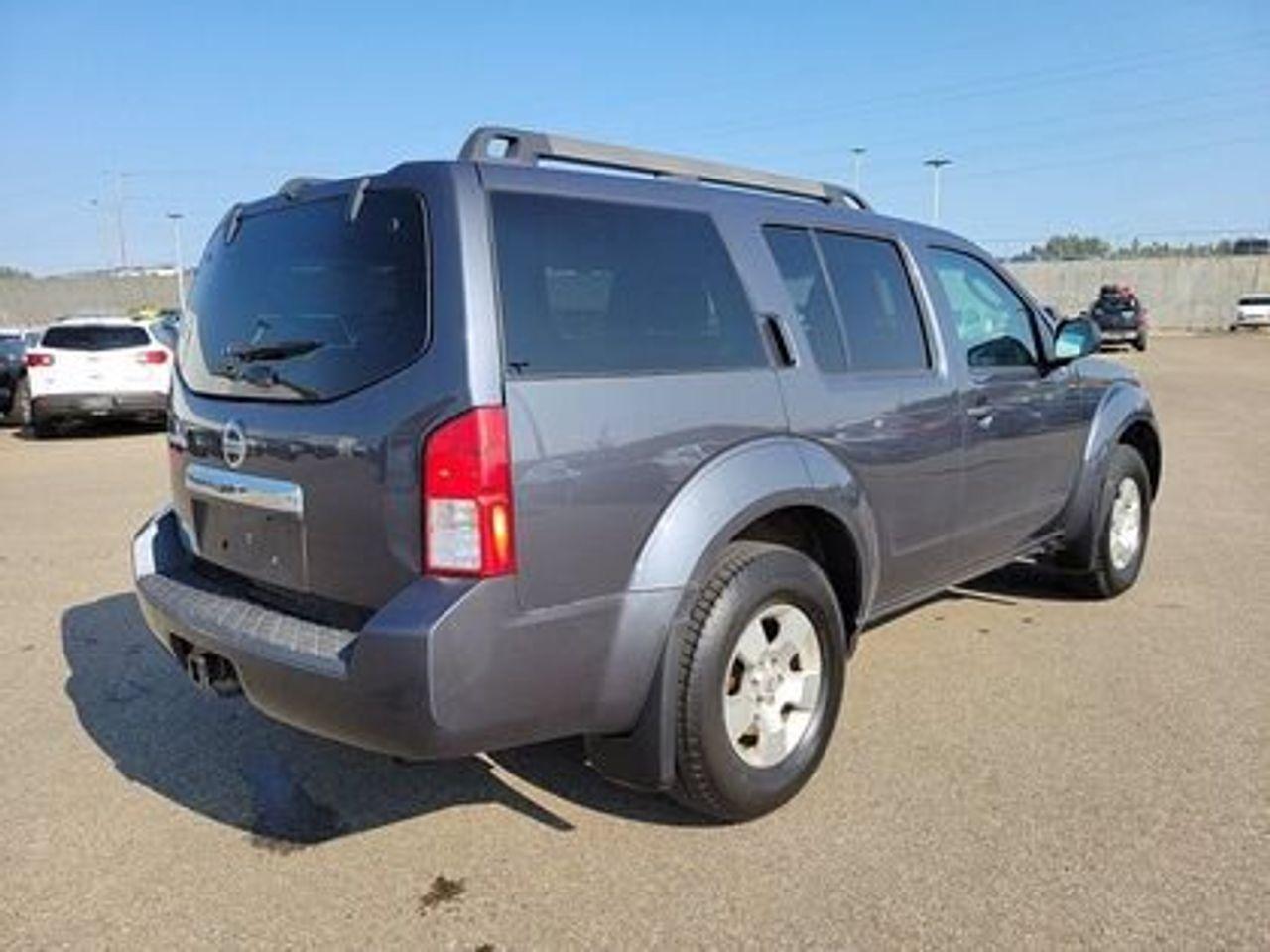 2011 Nissan Pathfinder S-4
