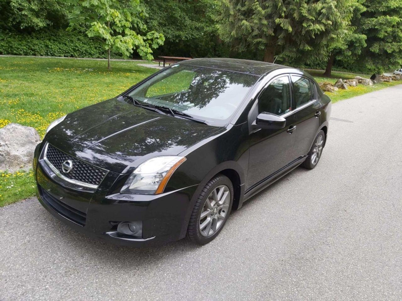 2011 Nissan Sentra SE-R-0
