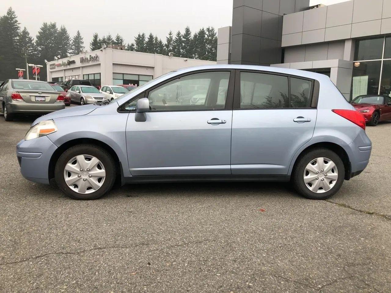 2011 Nissan Versa 1.8 S-1