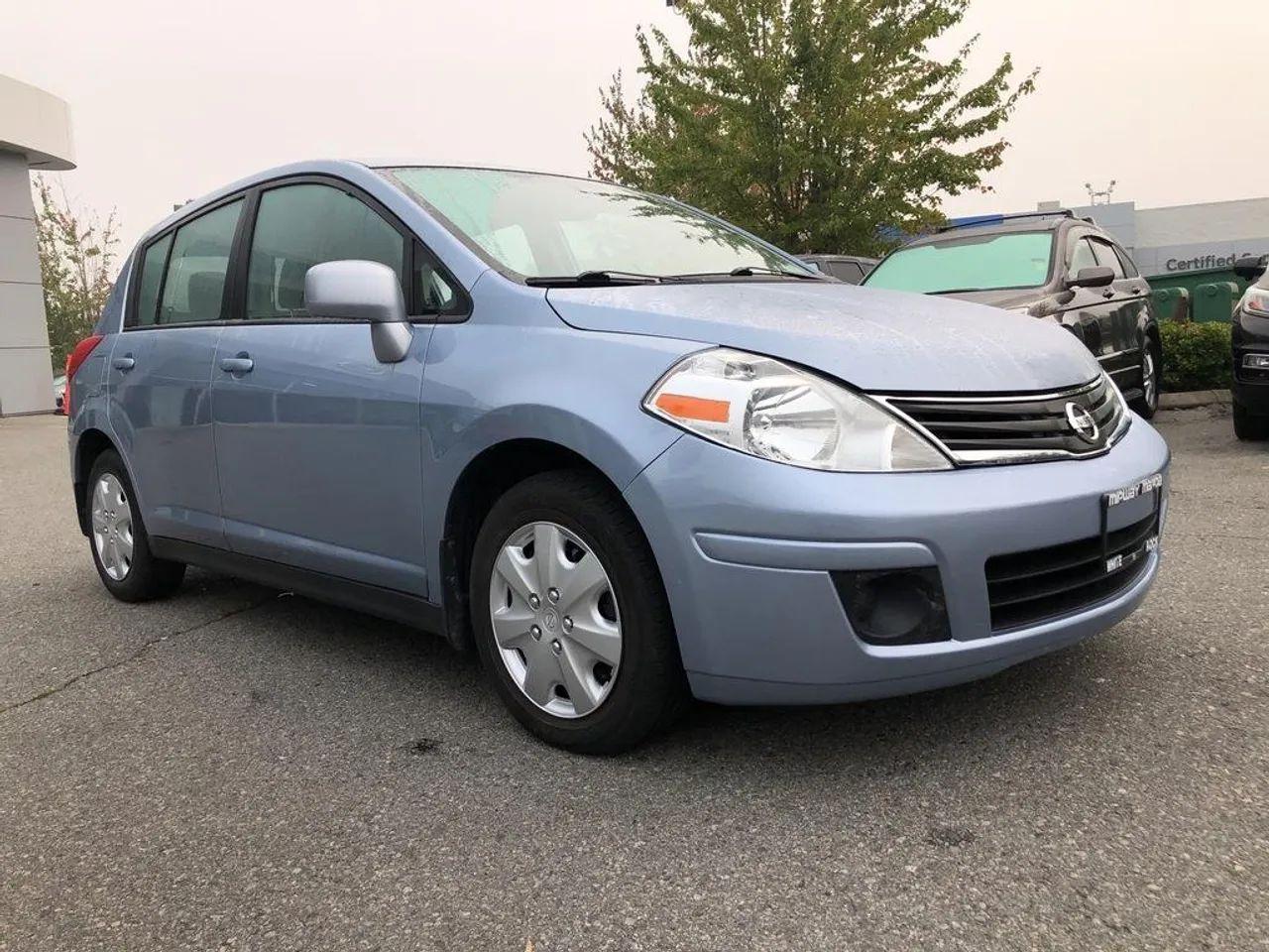 2011 Nissan Versa 1.8 S-4