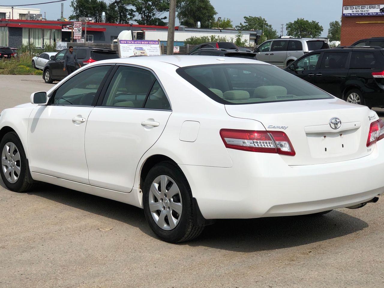 2011 Toyota Camry LE-2